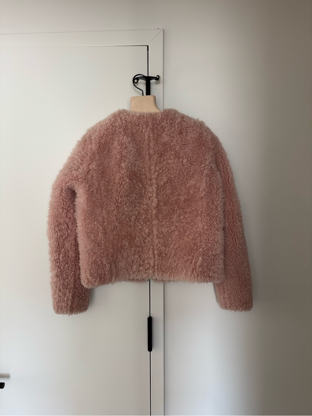 Intermix 100% shearling jacket - Picture 4 of 6